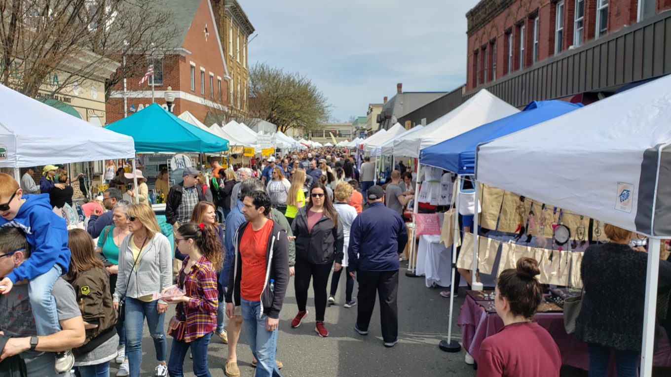 Crowds Turn Out as Sun Shines on Successful Red Bank Street Fair